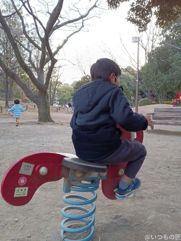 libero5g2-photo-02 | スマホを検証してみた 近所の公園で遊ぶ息子たち