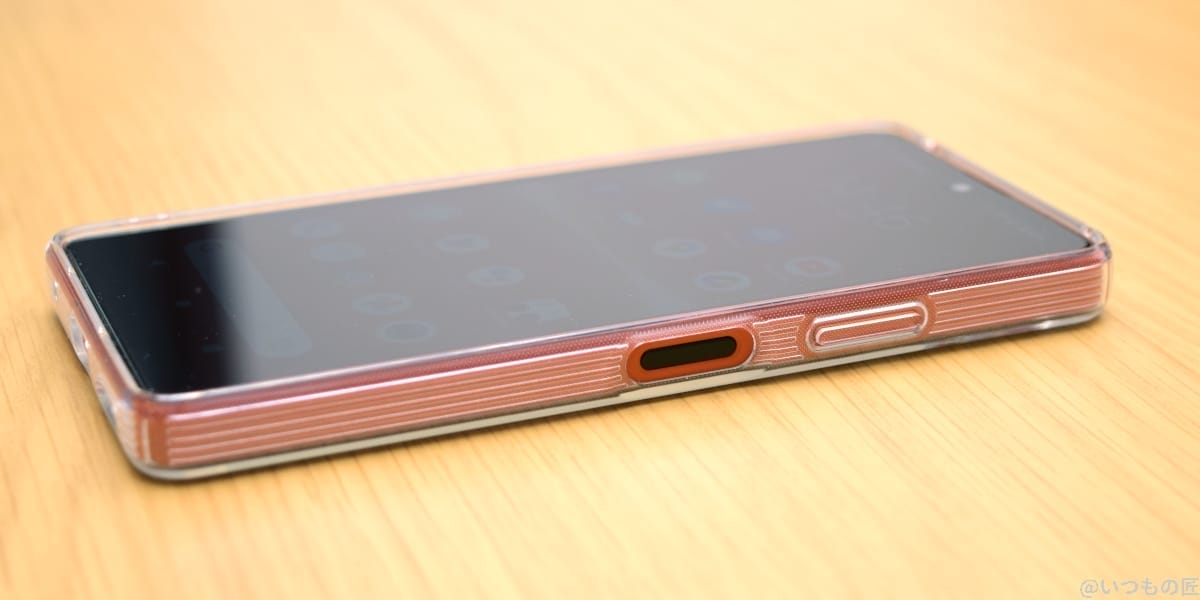 クリア素材ケースを使用したXperia Ace Ⅲの前面