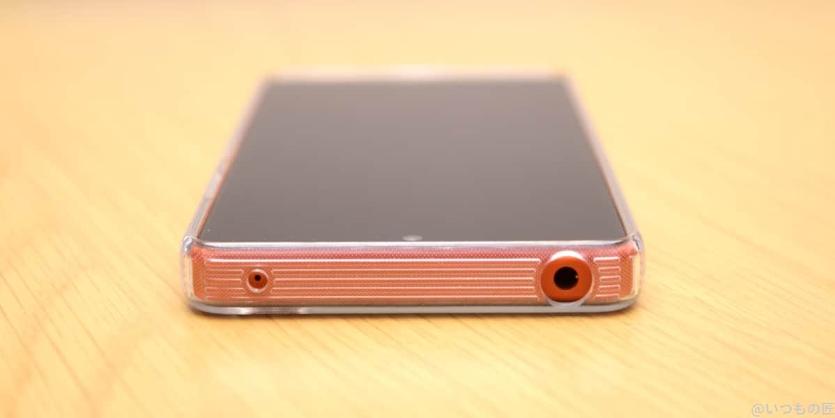 クリア素材ケースを使用したXperia Ace Ⅲの上面