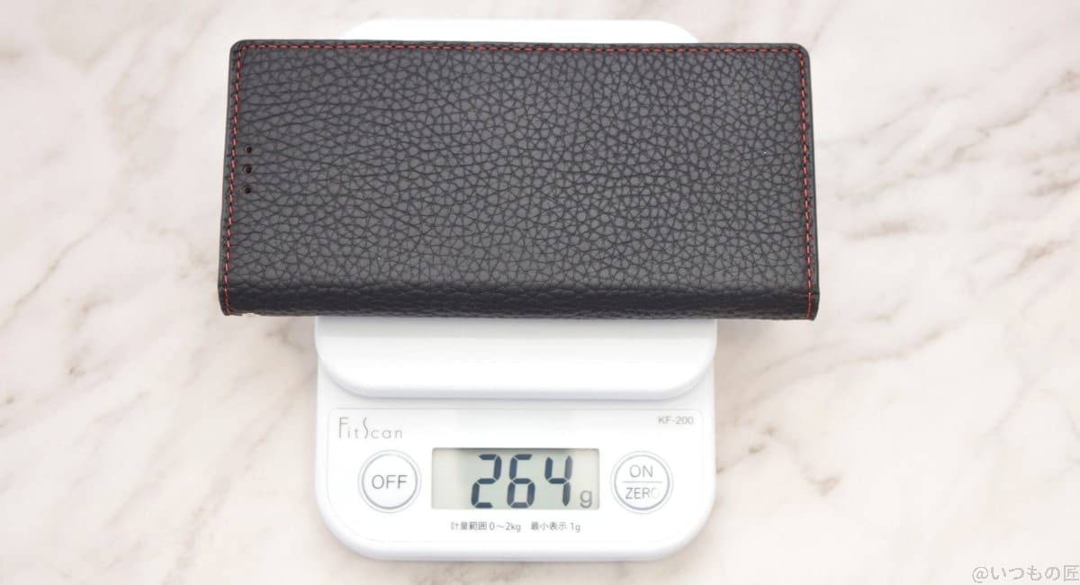 Android One S10をケースにはめた時の重さは、264g。