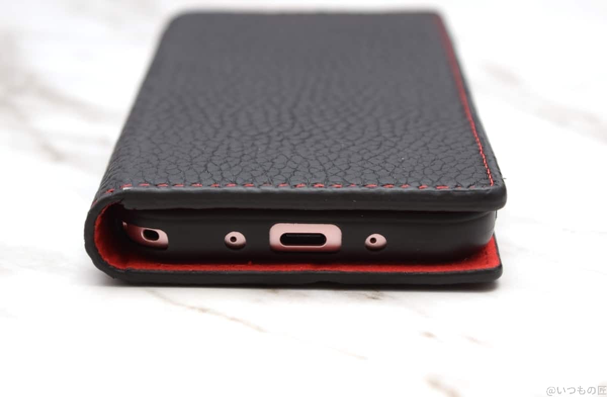 Android One S10+保護ケースの底面