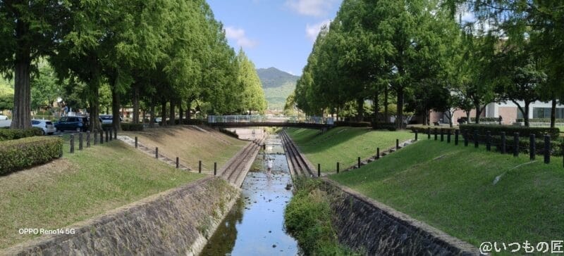 OPPO Reno14 5G カメラ 橋の下を流れる川